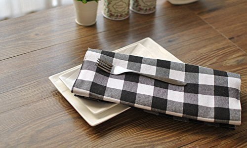 Buffalo Check: Black & White Year-Round Home Decor Ideas