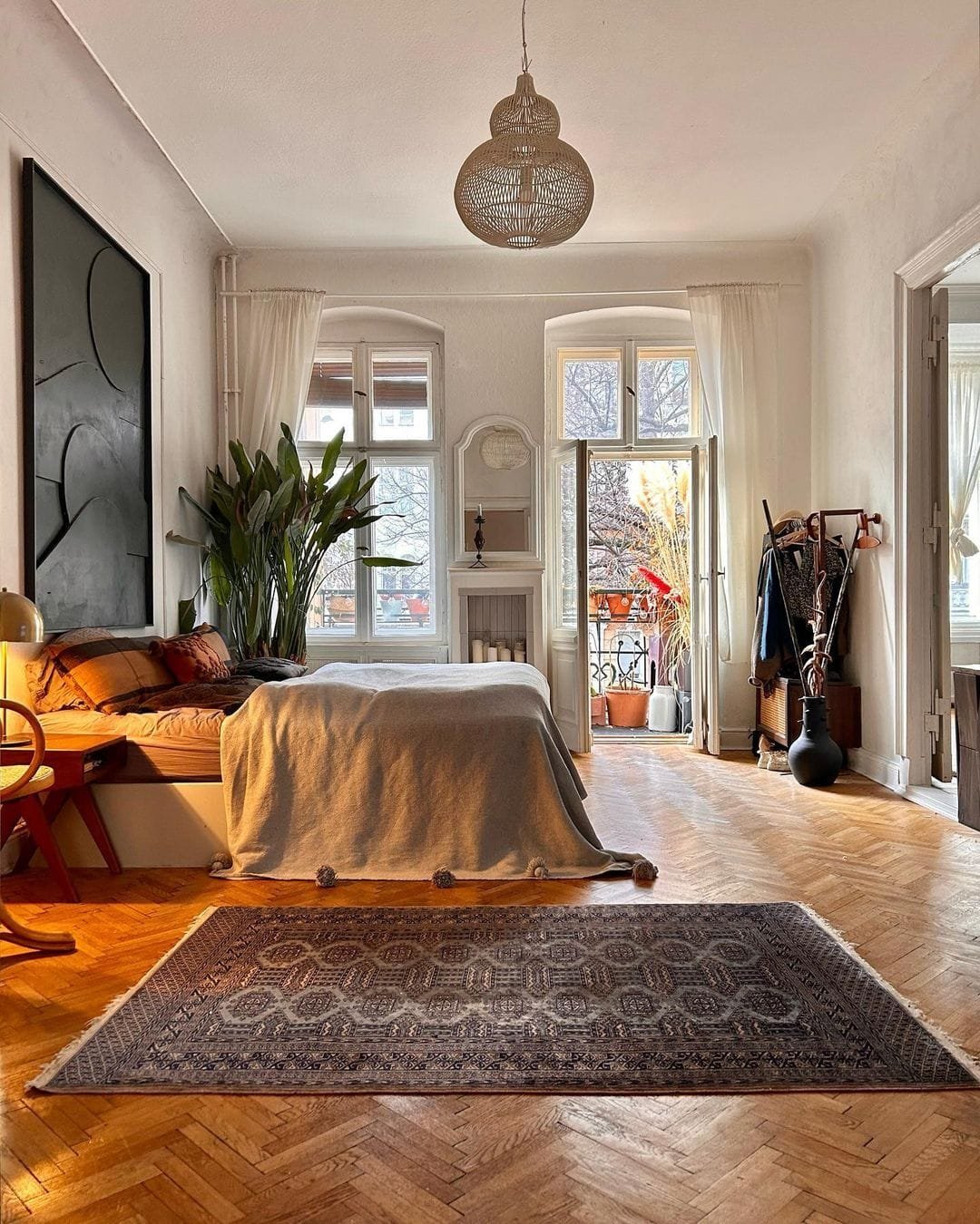 Top 10 Trendy Hacks for Adding Personality to Your Bedroom_wood_flooring