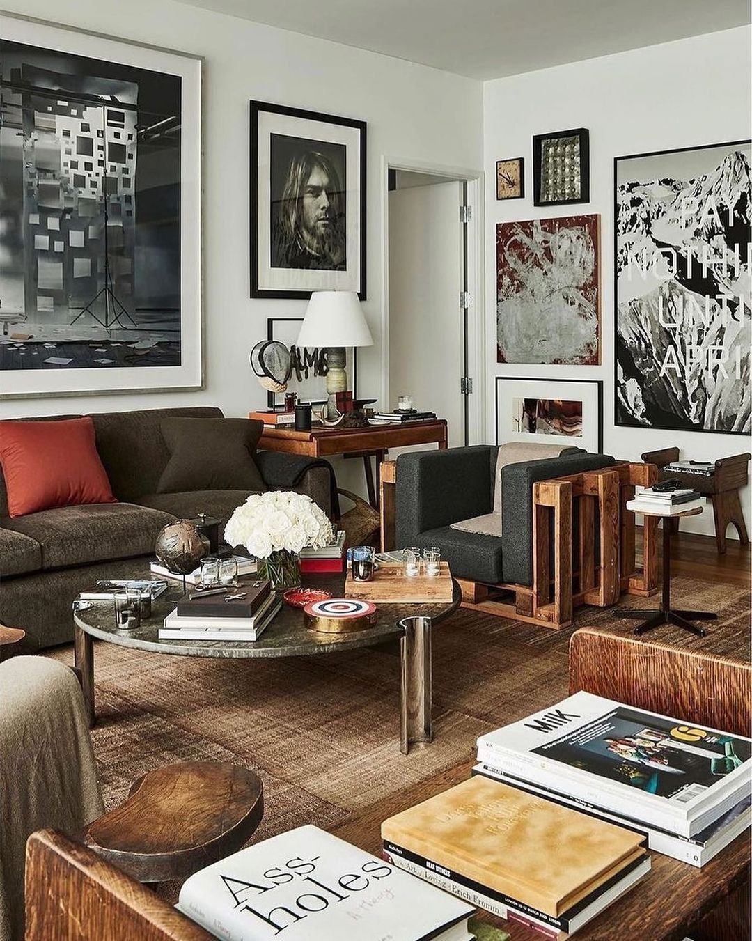 Maximalist Decor: Finding the Sweet Spot Between Eclectic and Overwhelming