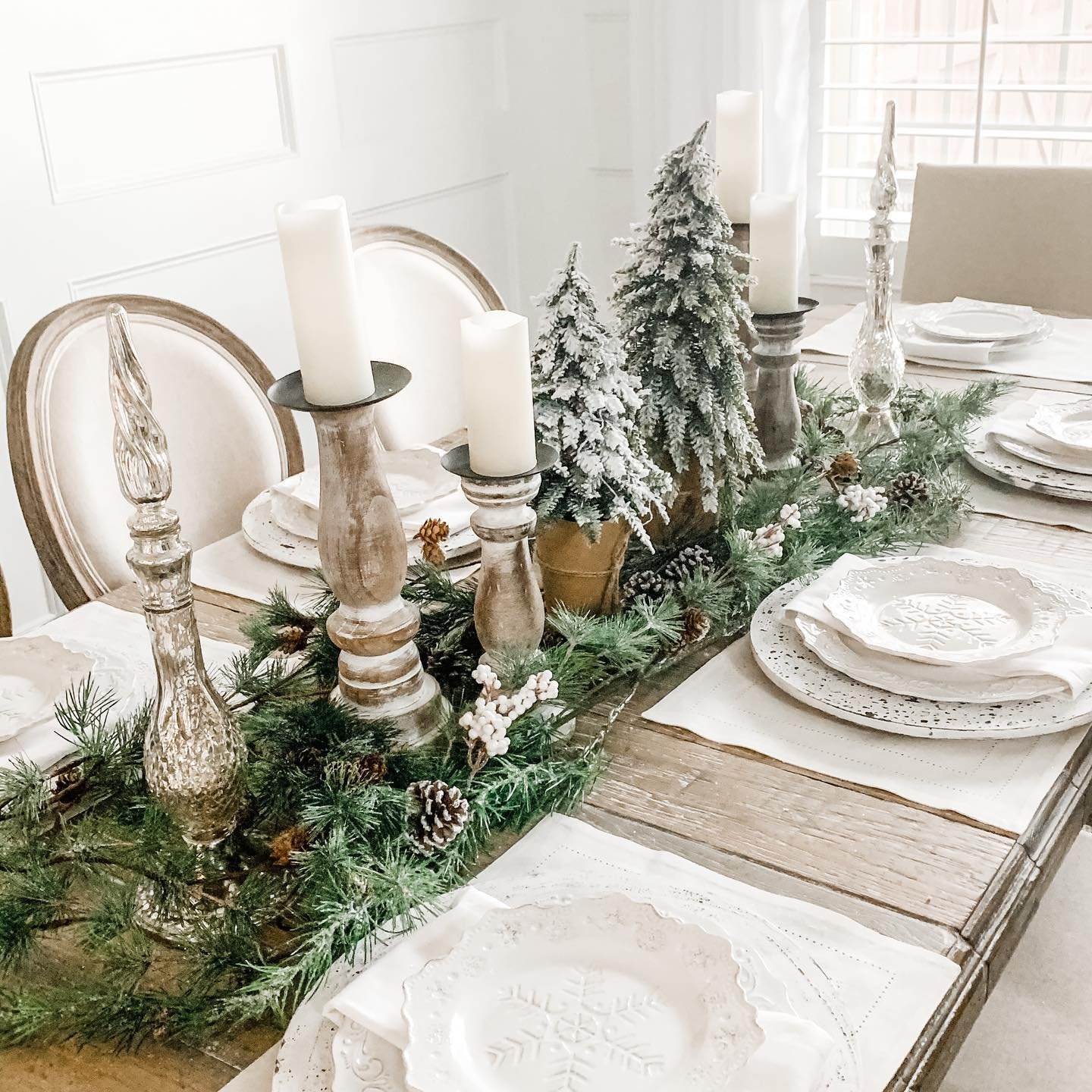 Minimalist Magic, How to Style a Simplified Winter Table Decor